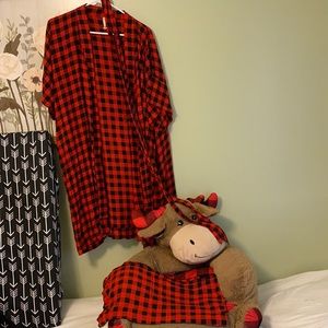 SOLD Delivery robe + swaddle